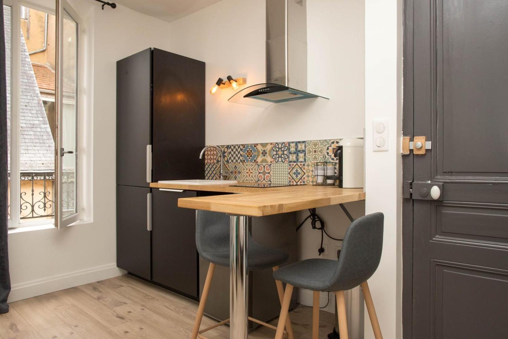 Grand Studio Industriel Dans Le Centre Historique Apartment Поатие Екстериор снимка