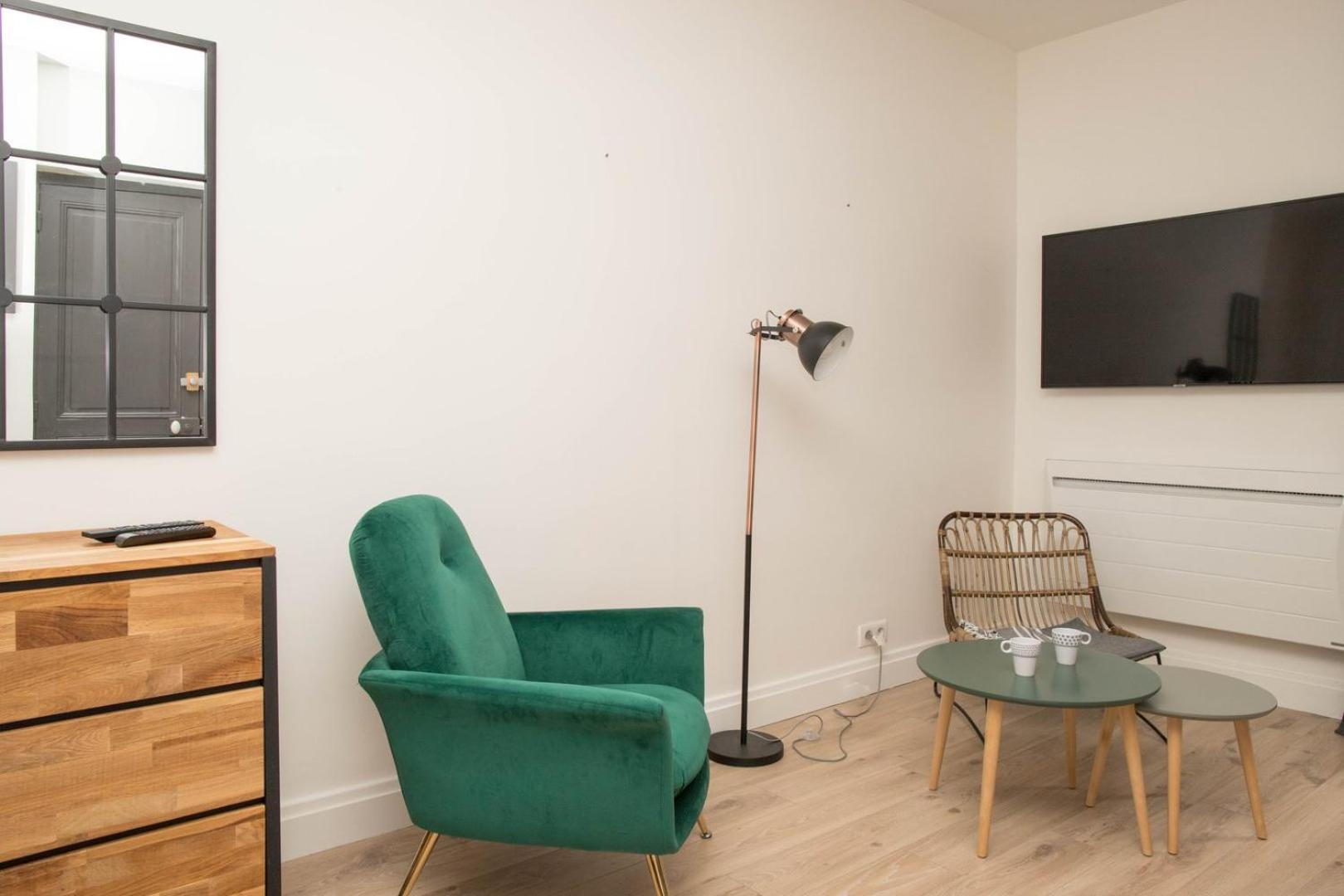 Grand Studio Industriel Dans Le Centre Historique Apartment Поатие Екстериор снимка
